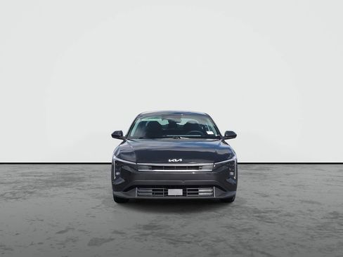 Used 2025 Kia K4 FWD image 3