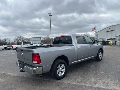 Used 2019 RAM 1500 Classic SLT image 3