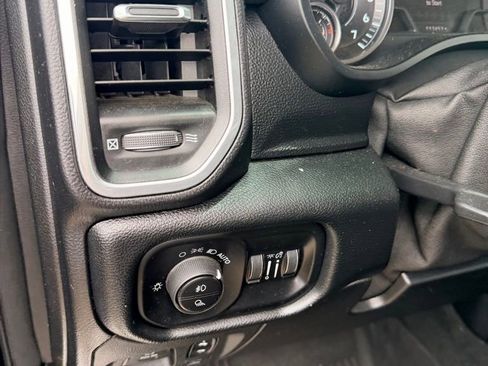 Used 2020 RAM 1500 Laramie AWD/4WD image 6