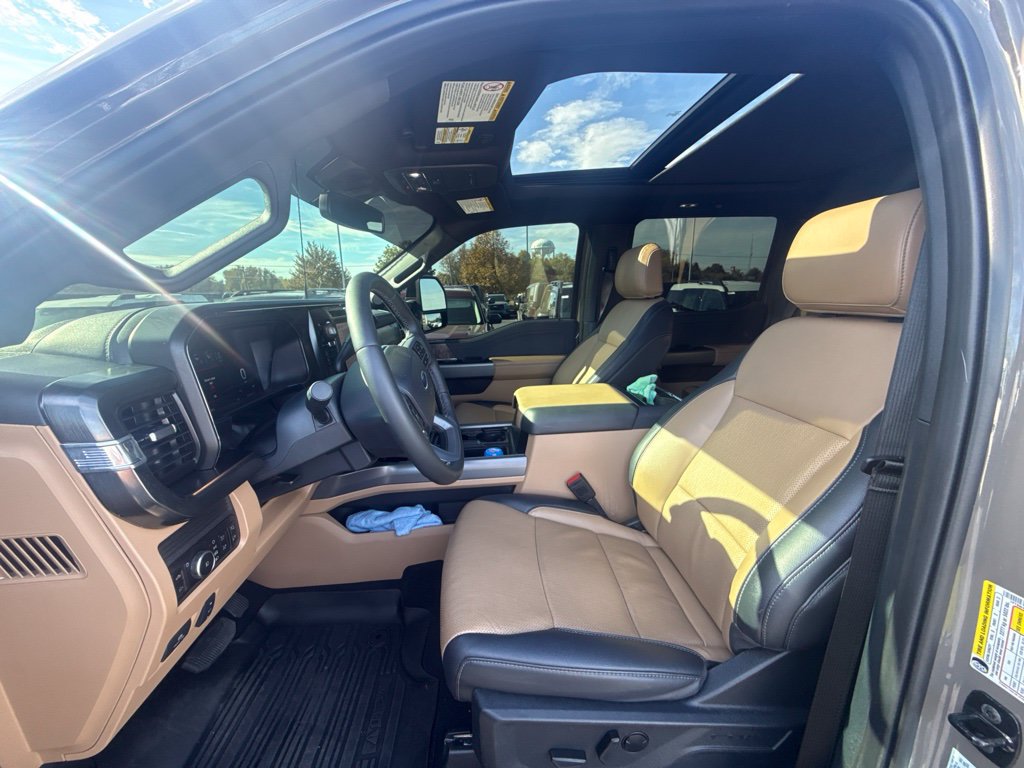 Used 2026 Ford F450 Lariat AWD/4WD image 5
