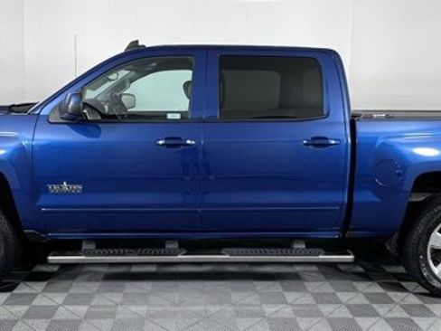 Used 2018 Chevrolet Silverado 1500 LT w/ Texas Edition image 5