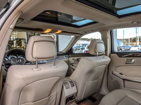Used 2016 Mercedes-Benz E 350 Sedan w/ Premium Package image 43