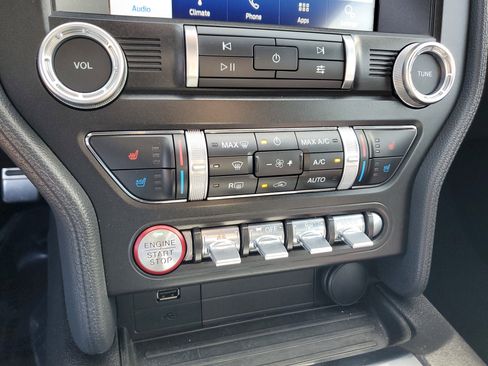 Used 2020 Ford Mustang Premium image 26