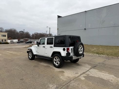 Used 2014 Jeep Wrangler Unlimited Sahara w/ Connectivity Group image 5