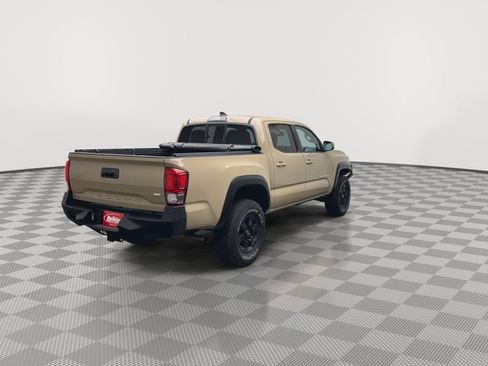 Used 2016 Toyota Tacoma TRD Off-Road w/ Towing Package AWD/4WD image 37