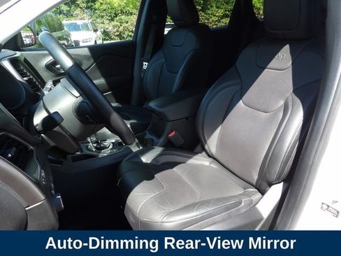 Used 2021 Jeep Cherokee Latitude Lux w/ Comfort/Convenience Group FWD image 10