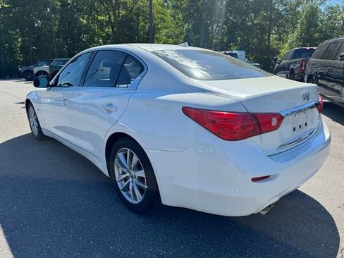 Used 2017 INFINITI Q50 3.0t Premium RWD image 6