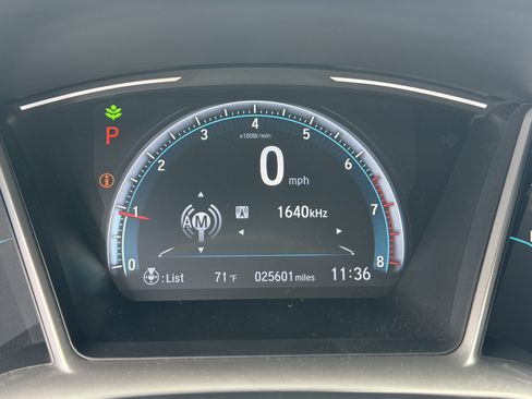 Used 2019 Honda Civic Touring image 22
