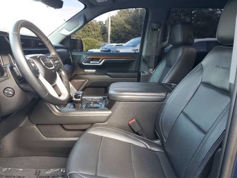 Used 2023 GMC Sierra 1500 Denali w/ Technology Package AWD/4WD image 19