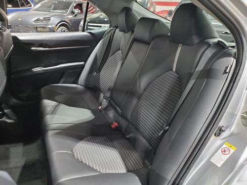Used 2018 Toyota Camry SE w/ Audio Package FWD image 22