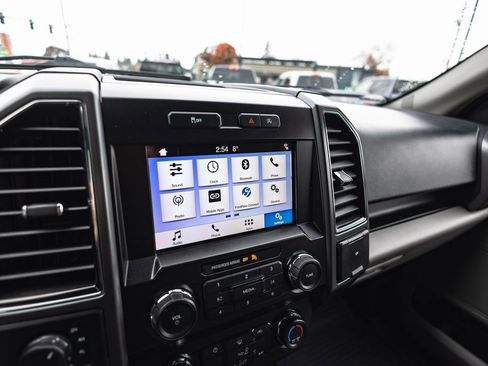 Used 2019 Ford F150 XLT w/ Trailer Tow Package image 17