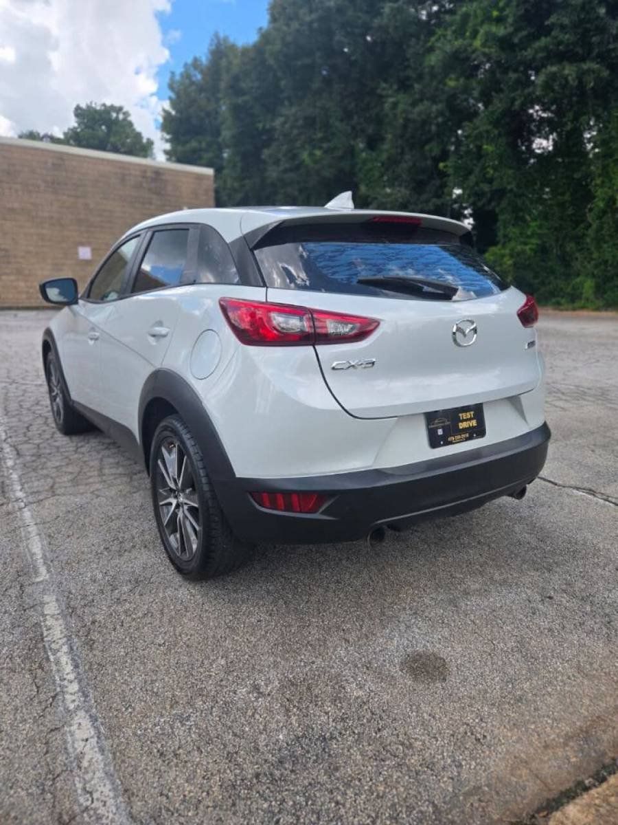 Used 2017 MAZDA CX-3 Touring FWD image 5