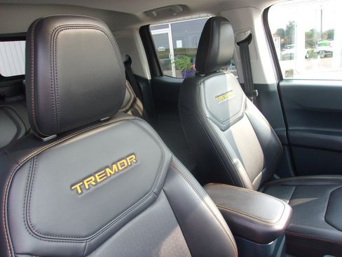 Used 2025 Ford Maverick Tremor AWD/4WD image 14