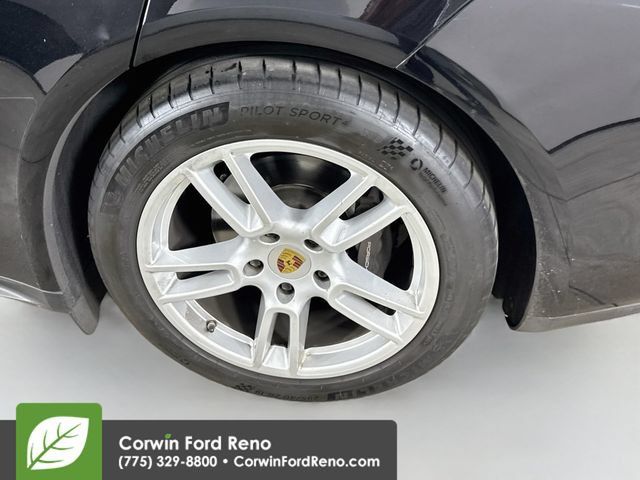 Used 2019 Porsche Panamera 4 AWD/4WD image 36