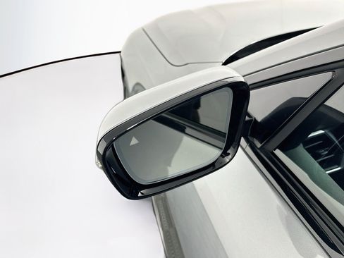 Used 2023 BMW i4 eDrive35 w/ Premium Package RWD image 16