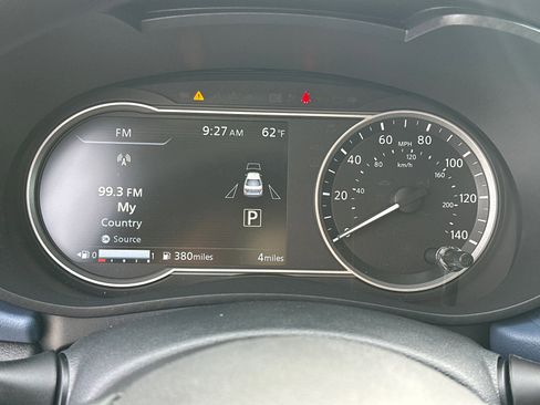 New 2025 Nissan Versa SV w/ Trunk Package image 27