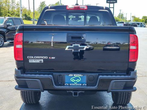 Certified 2019 Chevrolet Colorado Z71 w/ Z71 Midnight Edition AWD/4WD image 6