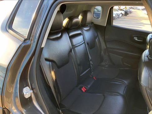 Used 2018 Jeep Compass Altitude image 16
