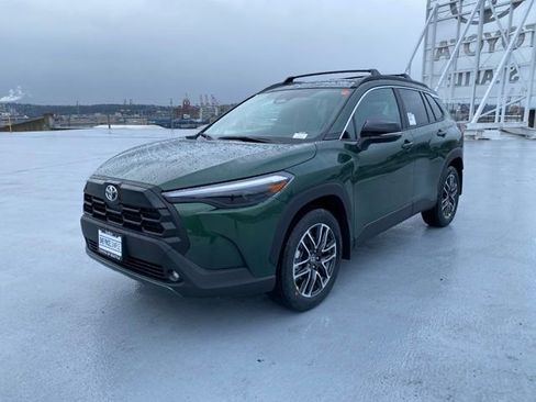 New 2026 Toyota Corolla Cross XLE image 5