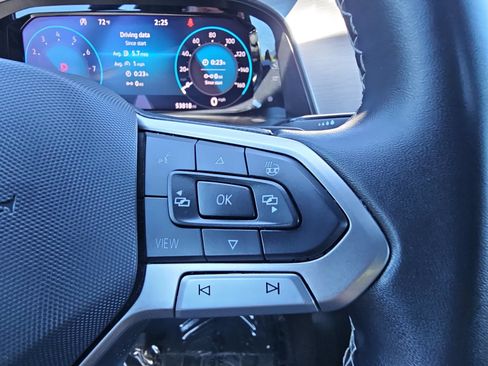 Certified 2024 Volkswagen Atlas Cross Sport SE AWD/4WD image 18