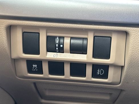 Used 2018 Subaru Outback 2.5i image 21