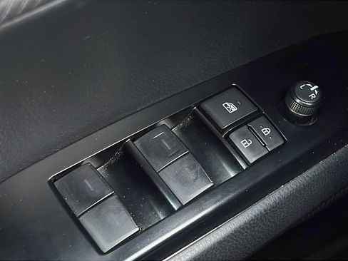 Used 2025 Toyota Camry SE w/ Multimedia Upgrade Package FWD image 17