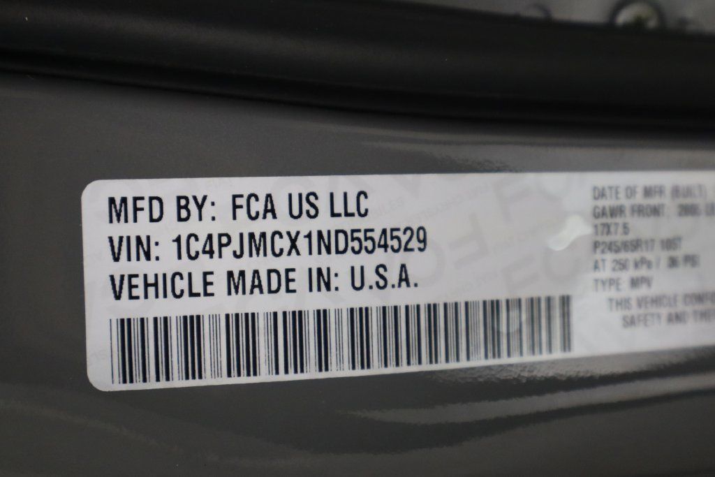 Used 2022 Jeep Cherokee Latitude w/ Trailer Tow Group AWD/4WD image 37