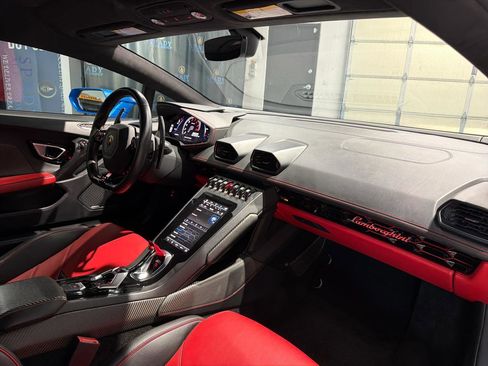 Used 2021 Lamborghini Huracan EVO image 27