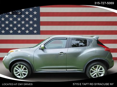 Used 2011 Nissan Juke SV FWD image 7