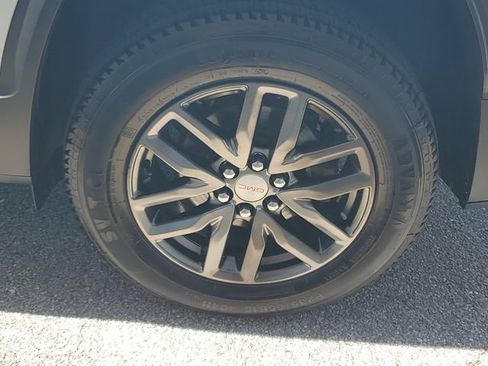 Used 2019 GMC Acadia SLT FWD image 34