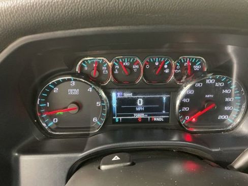 Used 2019 Chevrolet Silverado 1500 LT AWD/4WD image 16