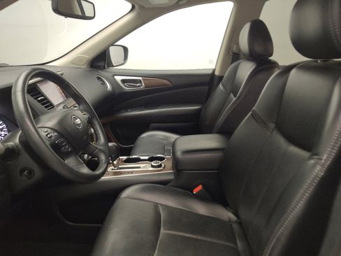 Used 2019 Nissan Pathfinder Platinum image 17