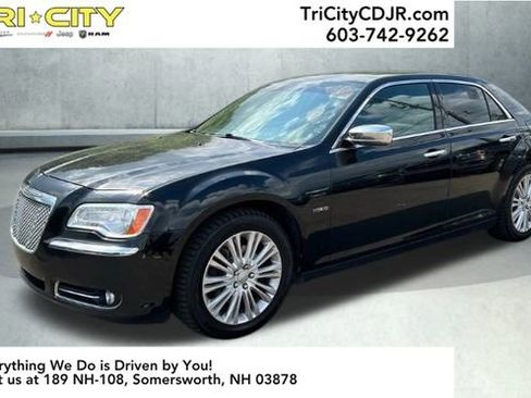 Used 2014 Chrysler 300 Base image 1