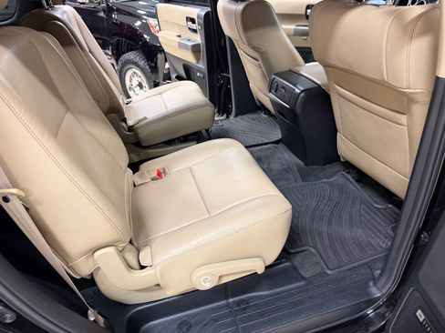 Used 2013 Toyota Sequoia Limited AWD/4WD image 20
