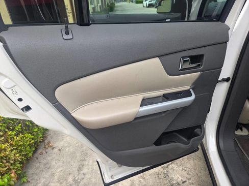 Used 2013 Ford Edge SEL AWD/4WD image 10