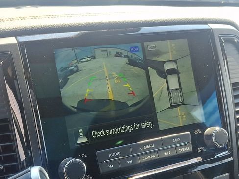 Used 2023 Nissan Titan PRO-4X w/ Pro-4x Convenience Package AWD/4WD image 19