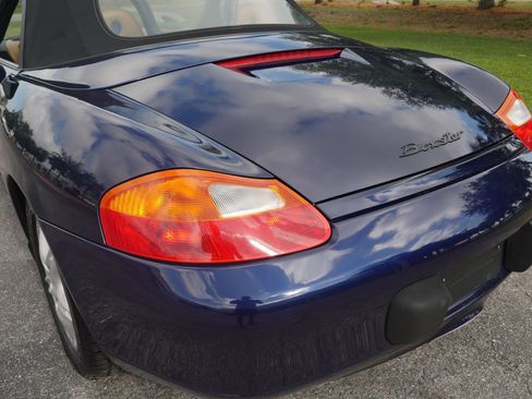 Used 2002 Porsche Boxster RWD image 28