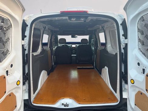 Used 2019 Ford Transit Connect XLT FWD image 19