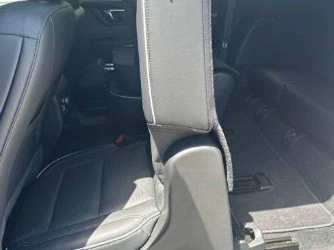 Used 2025 Buick Enclave Sport Touring FWD image 52