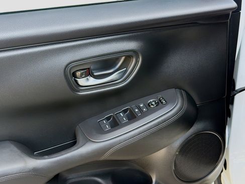 Certified 2023 Honda HR-V LX image 16