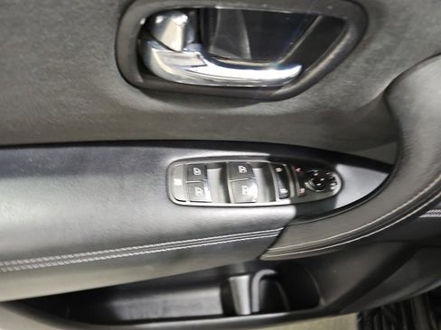 Certified 2019 Nissan Armada SV w/ Driver Package image 11