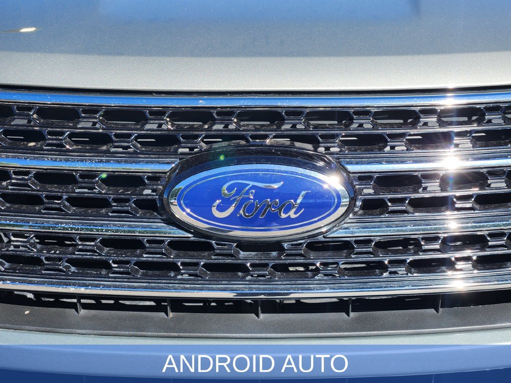 Used 2020 Ford Explorer XLT w/ Comfort Package AWD/4WD image 14