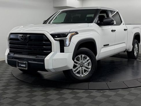 New 2026 Toyota Tundra SR5 RWD image 2