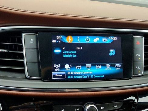 Used 2019 Buick Enclave Avenir FWD image 18