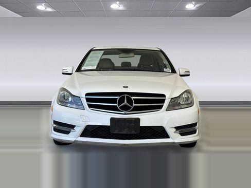 Used 2014 Mercedes-Benz C 250 Sedan image 5