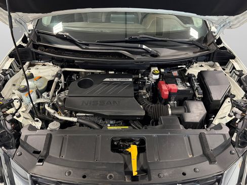Used 2022 Nissan Rogue S AWD/4WD image 11
