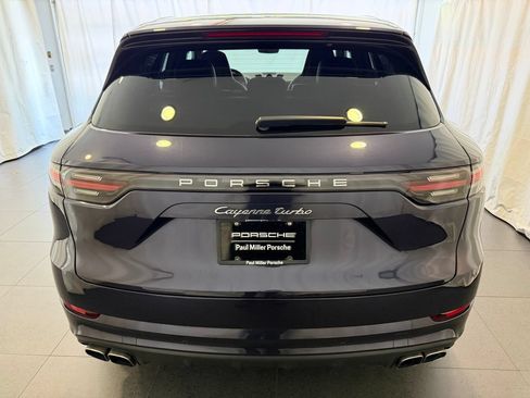 Certified 2019 Porsche Cayenne Turbo AWD/4WD image 8