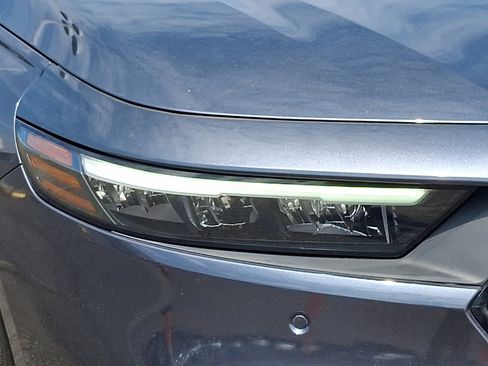 Used 2023 Honda Accord Touring image 10