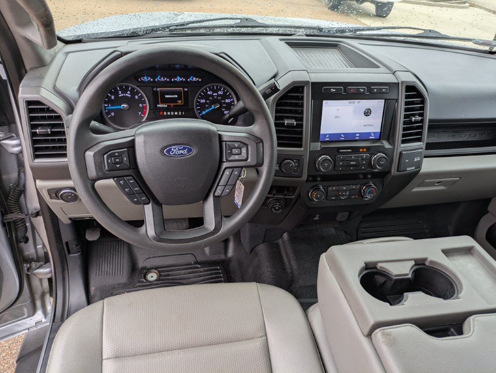 Used 2022 Ford F250 XL w/ STX Appearance Package AWD/4WD image 9