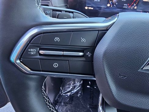 New 2026 Chevrolet Traverse LT w/ Driver Confidence Package FWD image 24